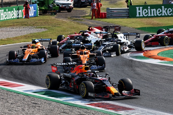 Verstappen: “Non sarà facile vincere qui”