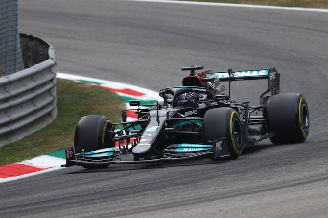 F1 / GP Italia 2021, PL1: Hamilton, mezzo secondo a Max