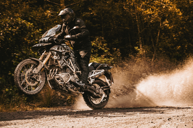 Triumph Tiger 1200, ultimi test di collaudo