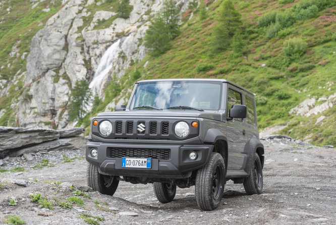 Suzuki, la gamma 4×4 alla Fiera Internazionale del Fuoristrada