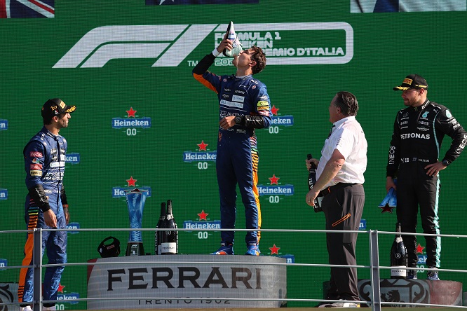 Norris-Ricciardo e lo shoey di Monza: “Stavo per vomitare”