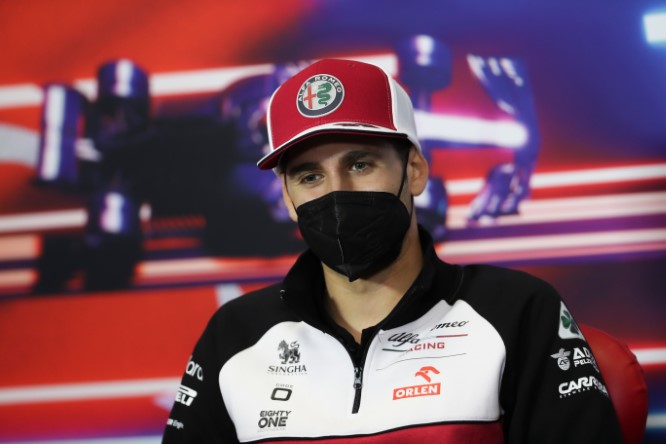 Alfa-Giovinazzi, è rottura? “Non ha fatto passare Kimi”