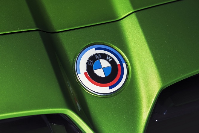 BMW M, logo speciale per i 50 anni