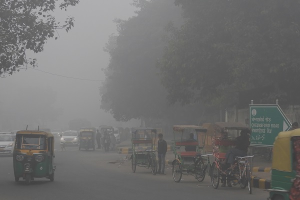 L’India non vuole abbandonare il carbone, ma chiude per smog