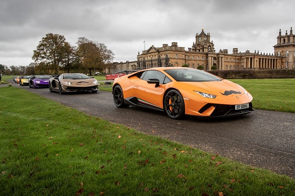 Una Lamborghini coi baffi