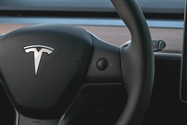 Tesla Model 2, la baby elettrica arriverà nel 2023