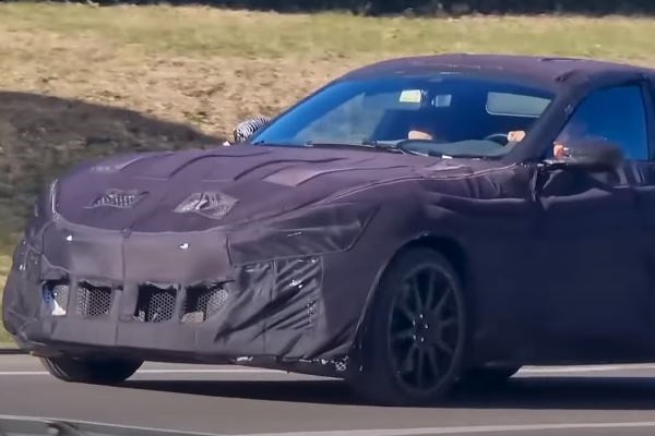 Ferrari Purosangue, spunta un altro video senza &#8216;camo&#8217;