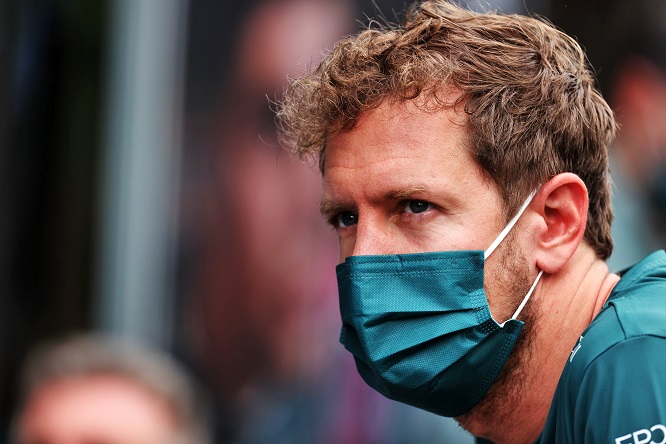 Vettel cerca il riscatto: “Speravamo in risultati migliori”