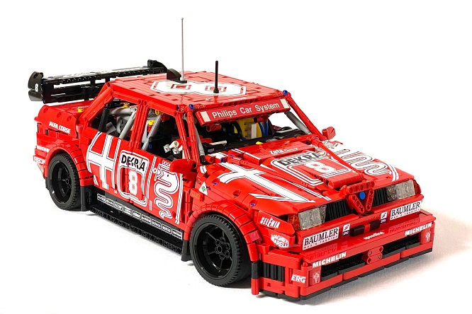 Alfa Romeo 155 V6 TI, grinta in formato Lego