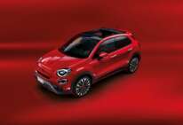 La Fiat 500X si rinnova e diventa ibrida