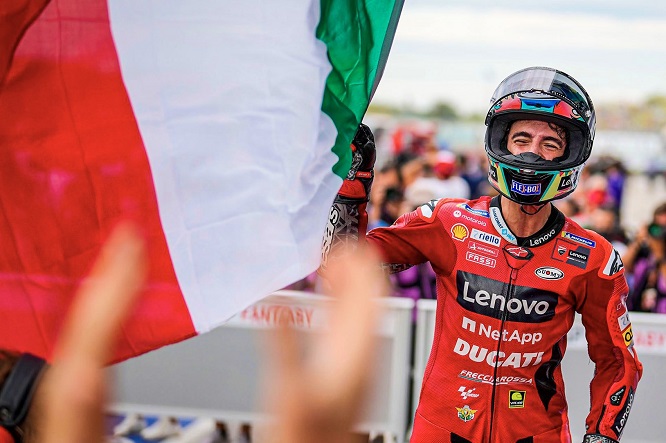 MotoGP | Ufficiale: Bagnaia-Ducati, rinnovo fino al 2024