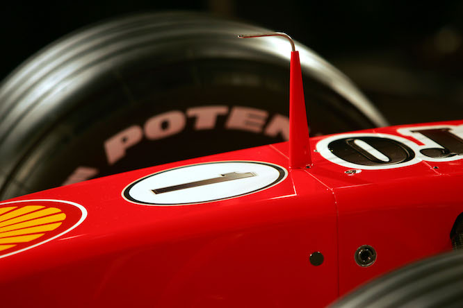 Ferrari F2005 abbandonata, la triste fine della Rossa