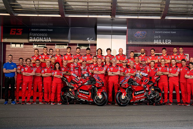 MotoGP | Ducati: Bagnaia boccia il motore 2022, Martin no