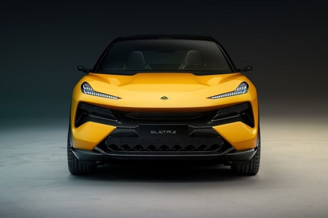 Lotus Eletre | Test drive hyper SUV da 905 CV