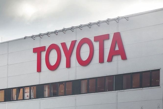 Toyota, nuovo taglio ai piani di produzione