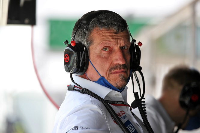 Steiner su Ricciardo in Haas: “Sta a lui decidere, io non lo inseguo”