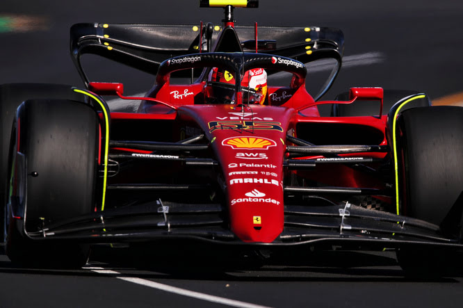 Ferrari modifica il diffusore, Red Bull affina l’anteriore