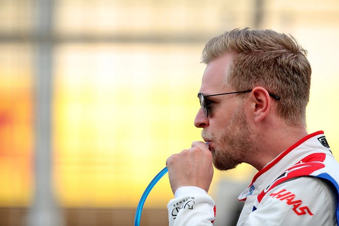 Magnussen ora sogna un podio: “Potrebbe bastare un po’ di fortuna”