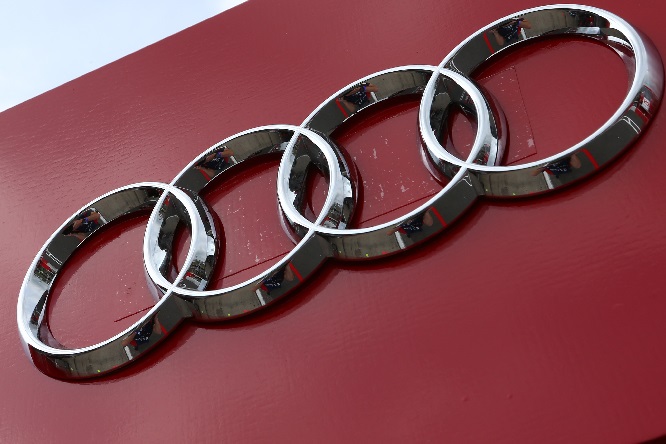 Audi, la crisi dei chip frena le consegne a metà 2022