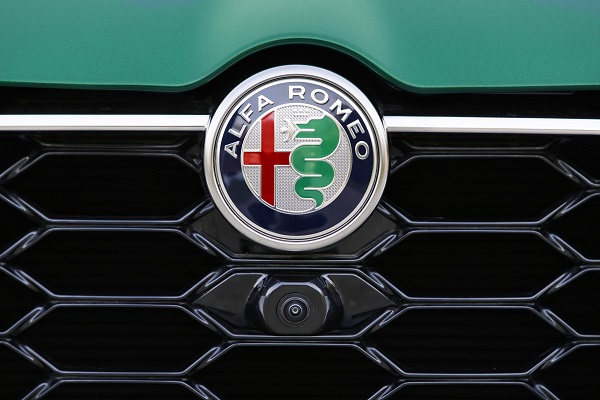 Alfa Romeo, a caccia di un pubblico più razionale - Mondo Auto - AutoMoto