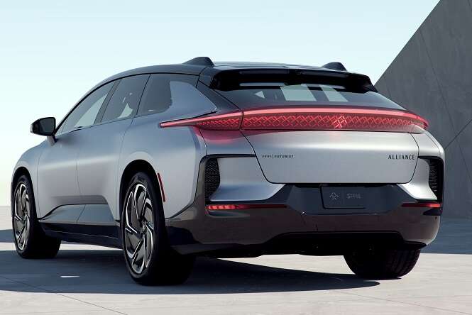 Faraday Future, viva la sincerità: solo 400 ordini per la sua EV