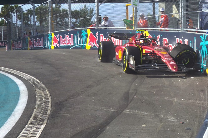 Sainz ancora a muro nelle PL2 a Miami – VIDEO