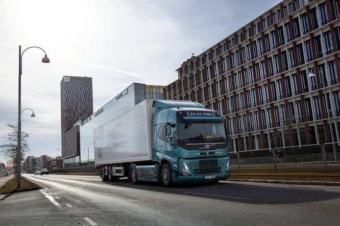 Volvo Trucks, il cambio I-Shift diventa più veloce