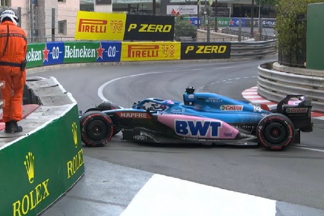 Alonso, incidente nel finale: “Mi scuso con la squadra”