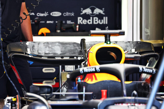 DRS Red Bull: continua il lavoro sull’ala di Verstappen