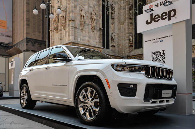 Jeep, plug-in hybrid di transizione: la sfida è sul 4×4 EV