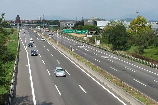 Autostrade, investimenti alla luce del sole