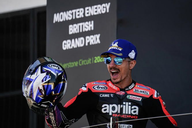 MotoGP / Viñales al servizio di Aprilia: “Voglio aiutare Aleix a vincere il titolo”