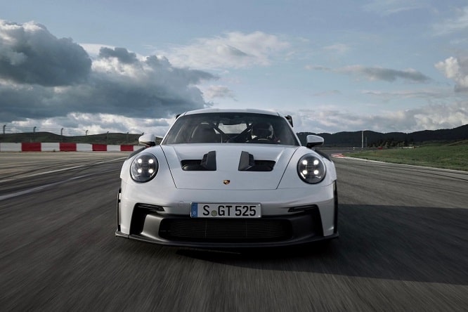 Porsche 911 GT3 RS: la scheda tecnica