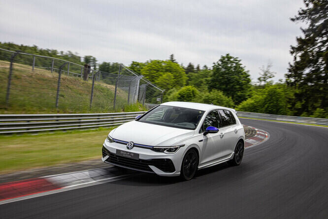 Golf R 20 Years, record storico al Nurburgring