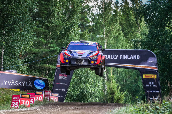 WRC / Rally Finlandia: Tänak batte Rovanperä