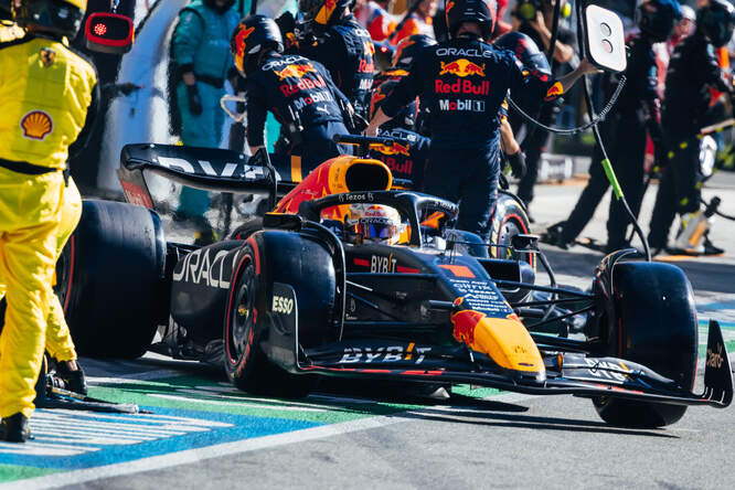 Sgrezzando il diamante: 20 kg persi dalla Red Bull RB18 nel 2022