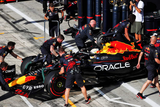 Red Bull: a Singapore l’ultimo aggiornamento alla RB18