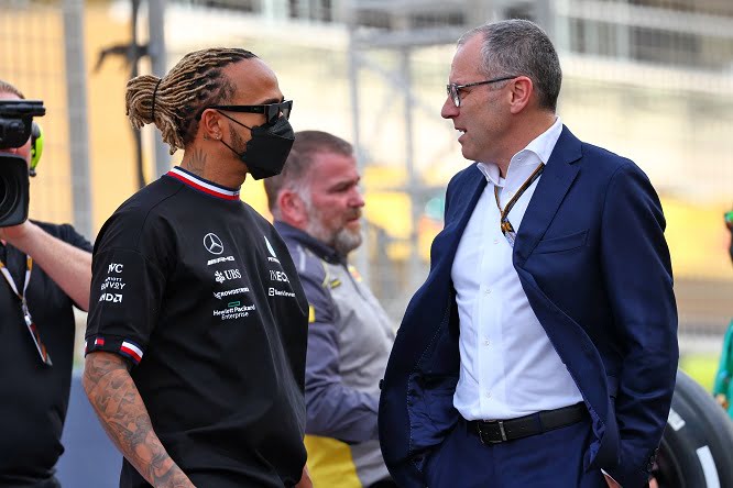 Hamilton: “Sarò sempre la spina nel fianco di Domenicali”