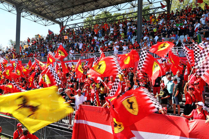 Monza, bullismo in tribuna: l’Autodromo interviene