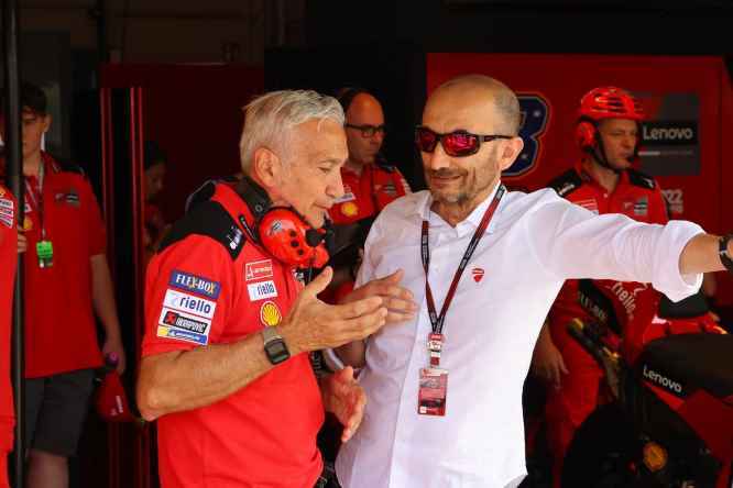 MotoGP / Tardozzi (Ducati): "Ordini di scuderia? Magari a Valencia" - Moto  - Motorsport