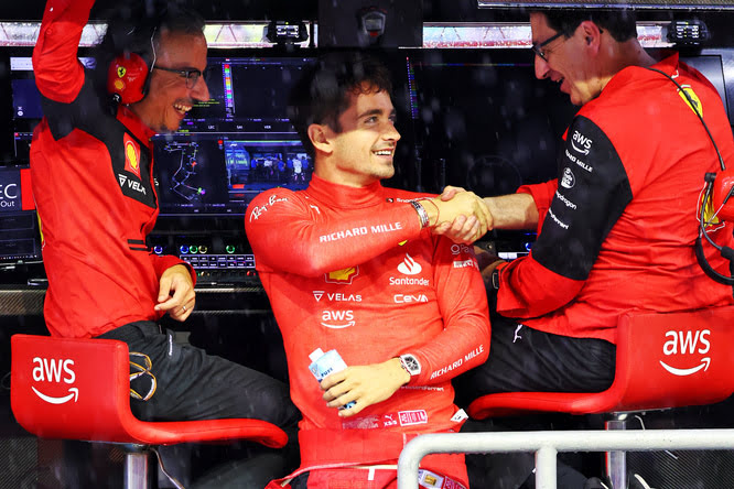 Cerimonia FIA: Mekies insieme a Leclerc per Ferrari