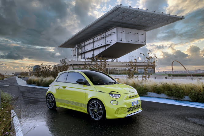 Abarth elettrica: motore, prestazioni, autonomia e prezzo