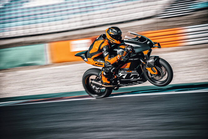 KTM RC 8C 2023, sold-out in meno di 3 minuti