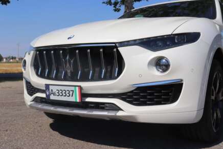 Maserati Levante GT Hybrid calandra