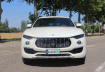 Maserati Levante GT Hybrid frontale