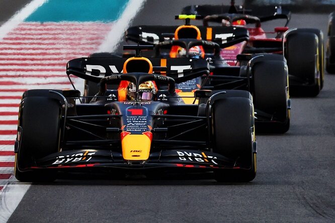 Verstappen sta con Hamilton: “Serve una gara in Africa”