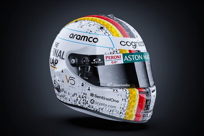 Vettel, casco speciale per la passerella di Abu Dhabi