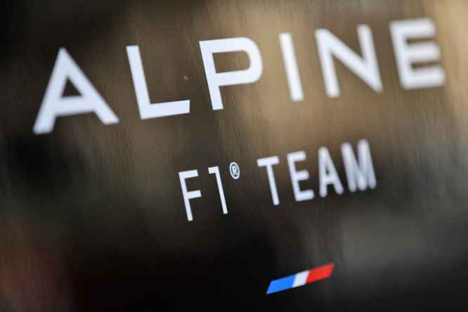 Alpine: scorci di sidepods dal fire up