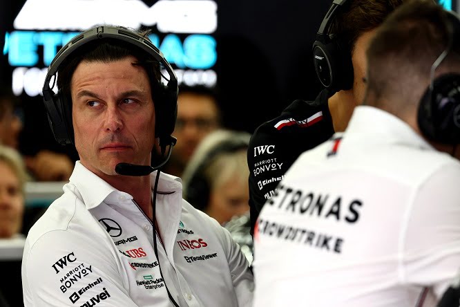Wolff mette in guardia anche Ferrari: “Aston Martin è la seconda forza”