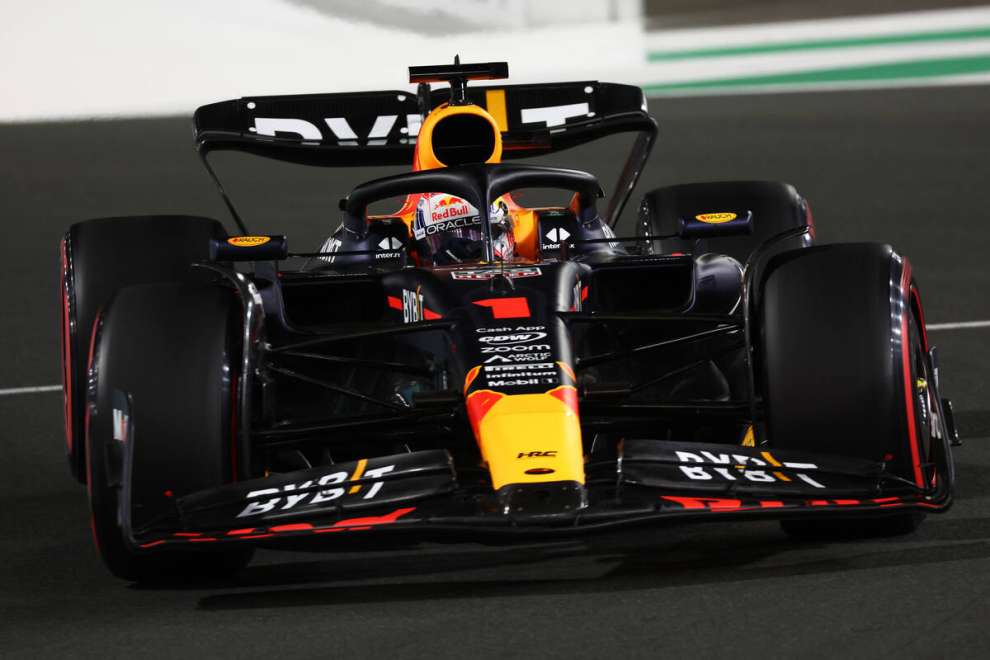 La Nike ferma Verstappen, niente linea di abbigliamento Max1